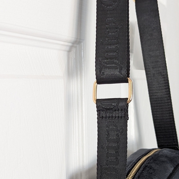 NWT Juicy Couture Black Velvet/Velour Liquorice Obsession Crossbody/Shoulder Bag - Picture 3 of 16